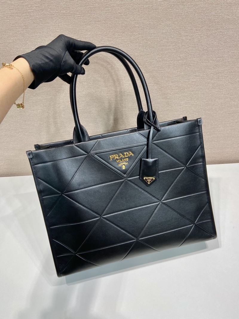 Pra*a tote bags